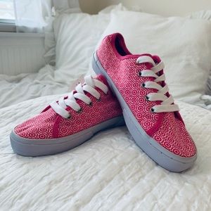 SALE! TOMMY HILFIGER Retro Pink Print Sneakers